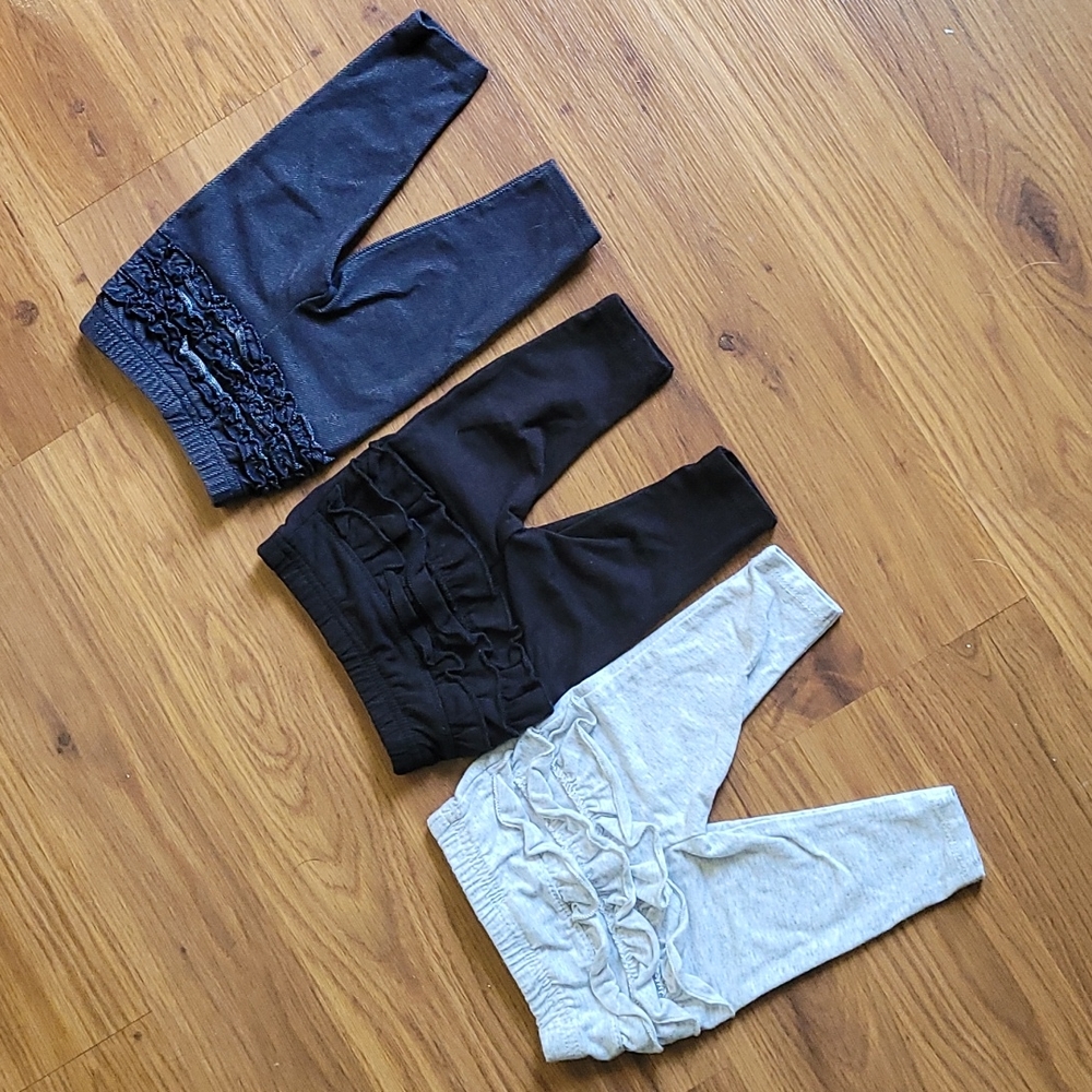 Bundle of 3 Ruffle Leggings Size 0-3 Months